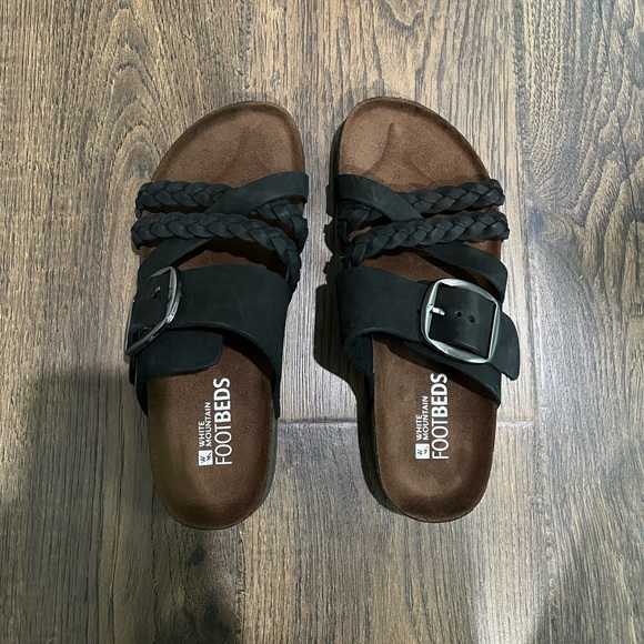 White mountain nwot! black side 8 slide buckle sandals - Picture 2 of 8